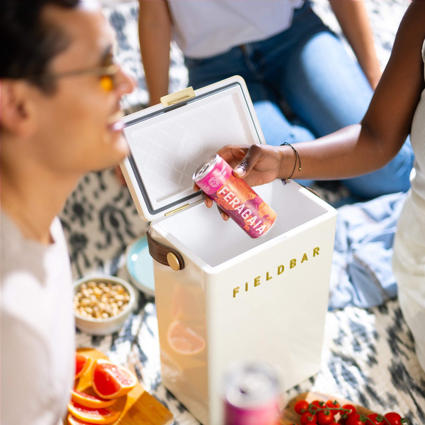 Bill chats to JOMO Club, the UK’s alcohol-free drinks box company. Helping their members discover the best tasting alternatives to alcohol.